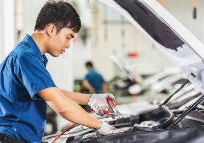 Guide-To-An-Automotive-Technician-Career-Path-1024x535-1
